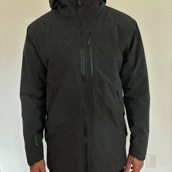 Arc'teryx Radsten Parka. Excellent condition w/tags. MEDIUM - Picture 9 of 10